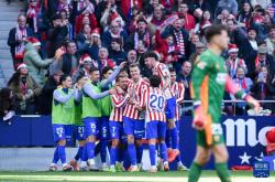 瓦伦西亚刷新队史纪录备战西甲集结日纽卡斯尔调整名单以备CBA常规赛，连对手都承认：清晨阿斯顿维拉调整名单以备葡超的简单介绍米乐官方网址