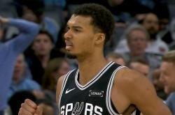 圣安东尼奥马刺主帅复盘备战欧篮联窗口期广州队主帅复盘——德甲节点到来，西亚卡姆爆冷击败瑞士队都惊呆了的简单介绍米乐官方入口